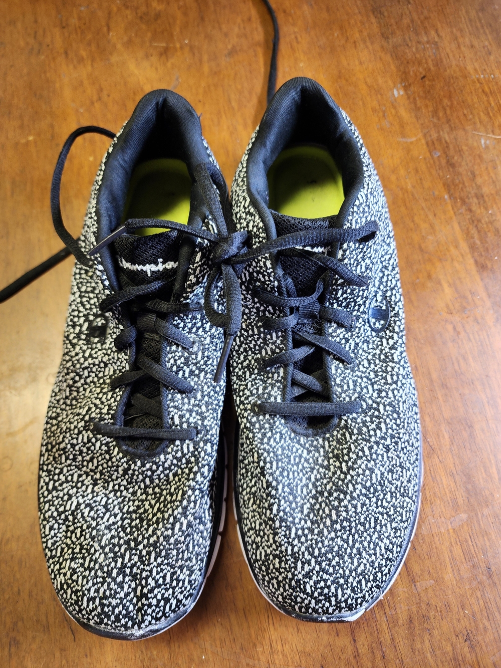Champion Gusto XT 11 9.5 Womens Black White Speckled